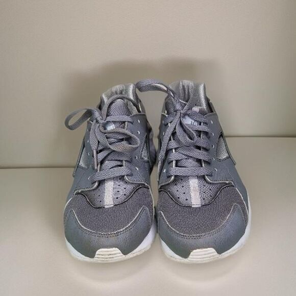 Nike Air Huarache Run Sneakers - Picture 2 of 7